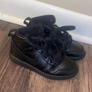 Kids Jordan 1’s size 11c